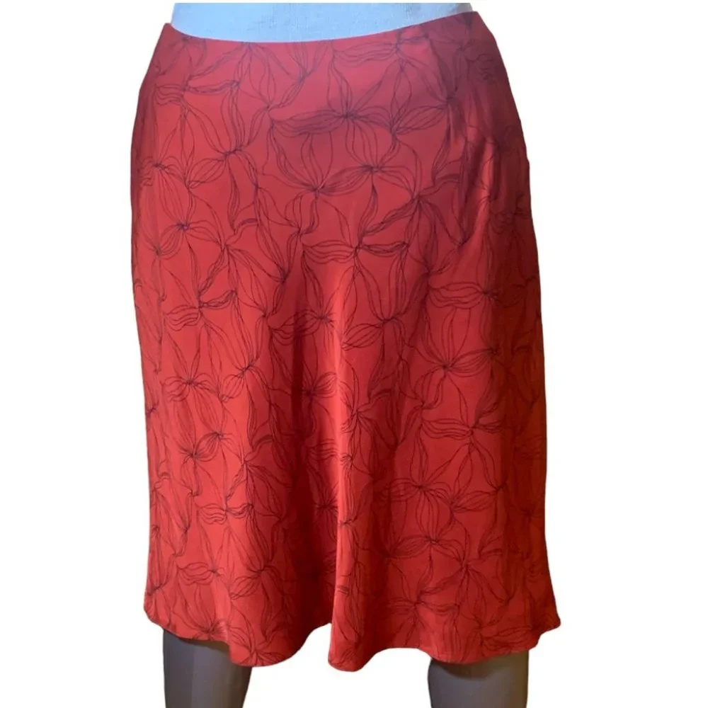 ANN TAYLOR Loft Silk Skirt - Picture 2 of 4